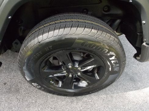Used 2023 Jeep Wrangler Unlimited Sport AWD/4WD image 25