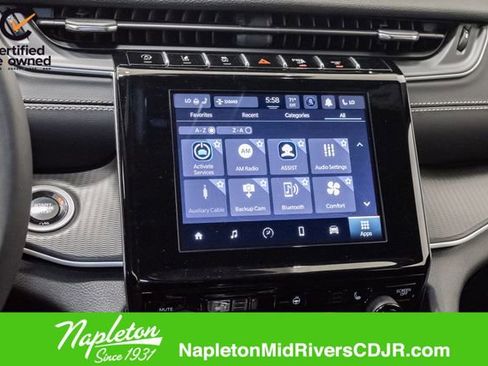 Used 2025 Jeep Grand Cherokee Altitude AWD/4WD image 15