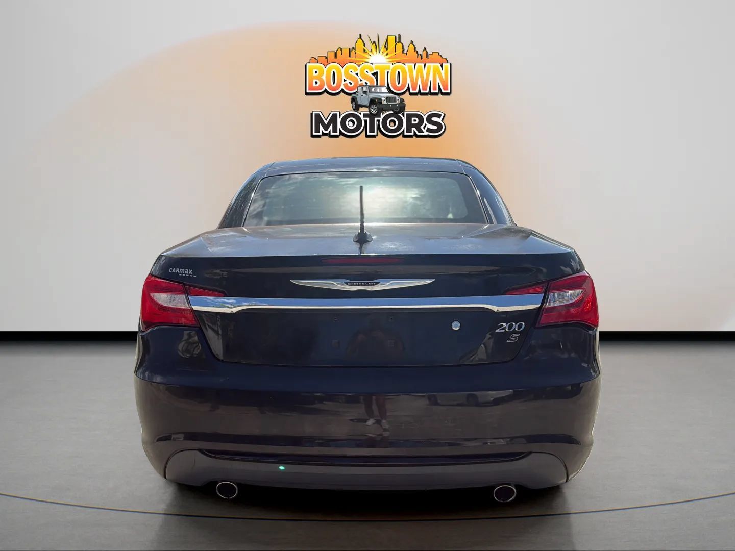 Used 2013 Chrysler 200 S FWD image 6
