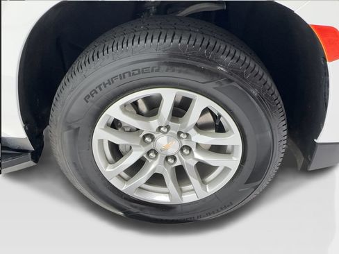 Used 2024 Chevrolet Tahoe LT RWD image 13