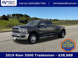 Used 2019 RAM 3500 Tradesman w/ Chrome Appearance Group AWD/4WD 360° Tour