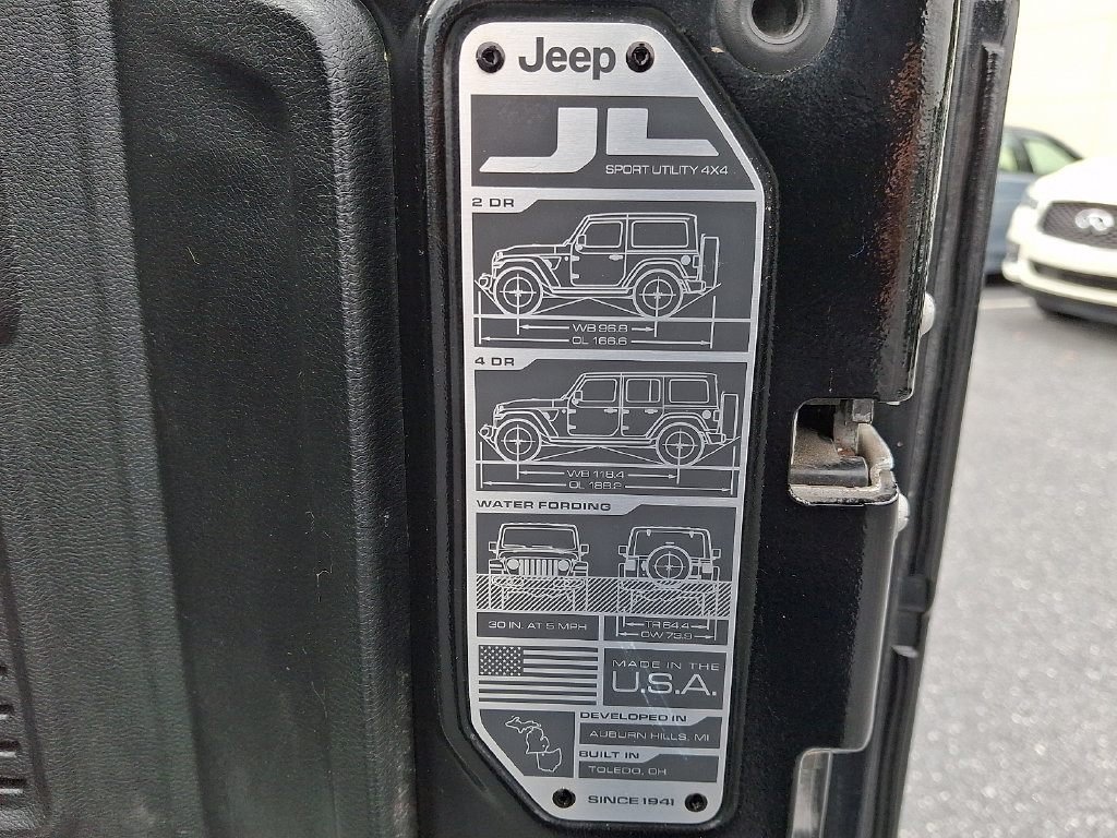 Used 2021 Jeep Wrangler Unlimited Rubicon AWD/4WD image 31