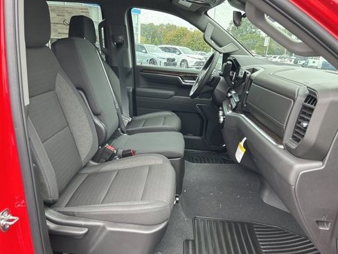 New 2026 GMC Sierra 1500 Elevation image 8