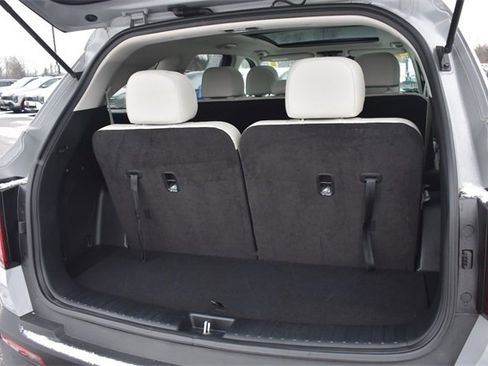 Used 2023 Kia Sorento S w/ Panoramic Sunroof Package image 18