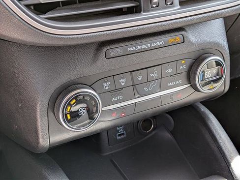Certified 2020 Ford Escape SE FWD image 16