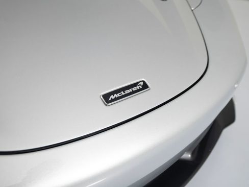 Used 2020 McLaren 720S Performance RWD image 40