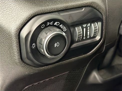Used 2020 Jeep Wrangler Unlimited Sport image 10