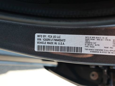 Used 2022 RAM 1500 Laramie AWD/4WD image 37