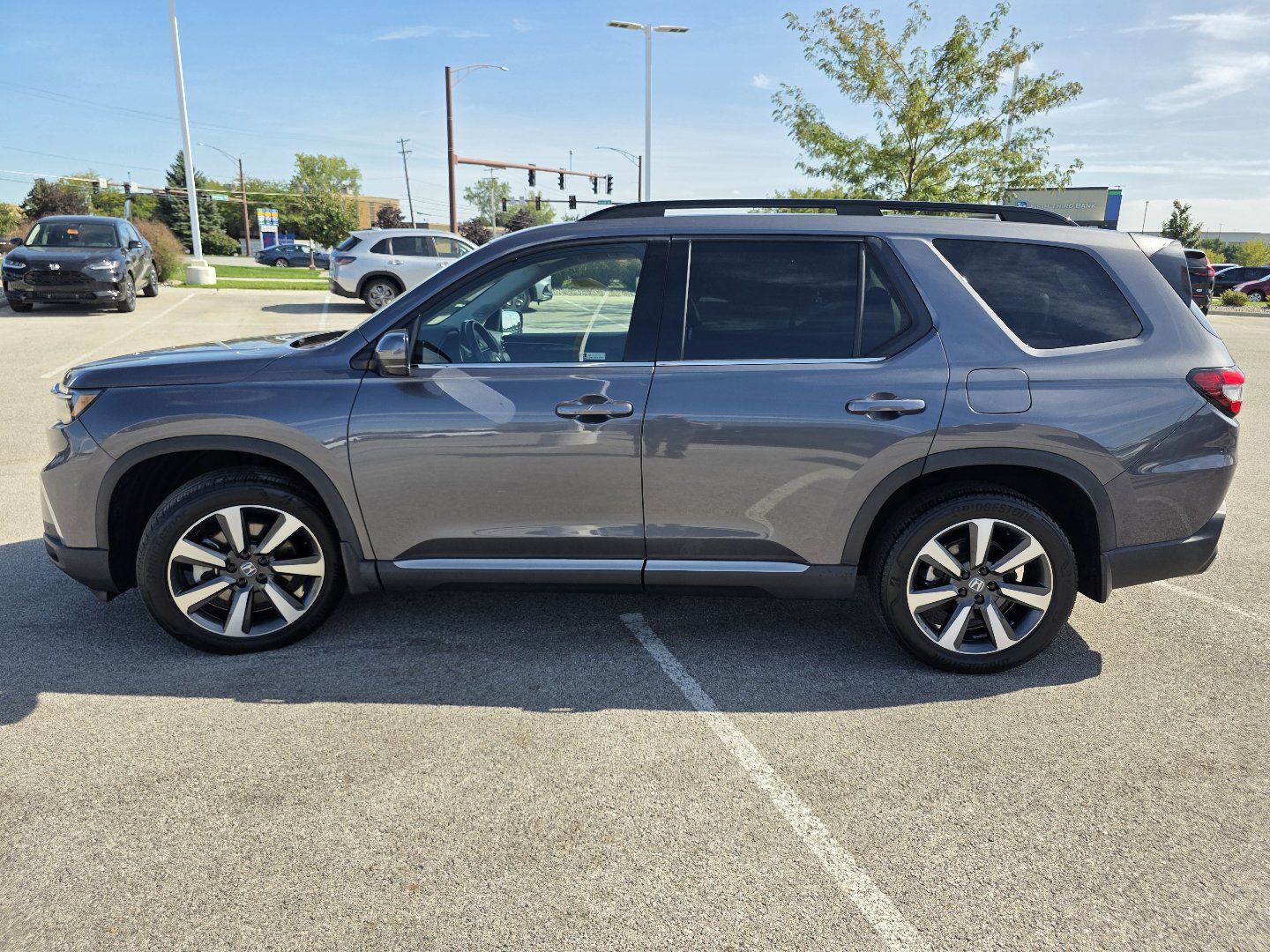 Certified 2025 Honda Pilot Touring image 12