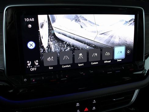 New 2025 Volkswagen Atlas SEL image 15