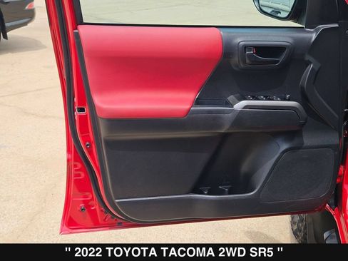 Used 2022 Toyota Tacoma SR5 RWD image 14