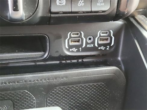 Used 2023 RAM 3500 Limited image 30