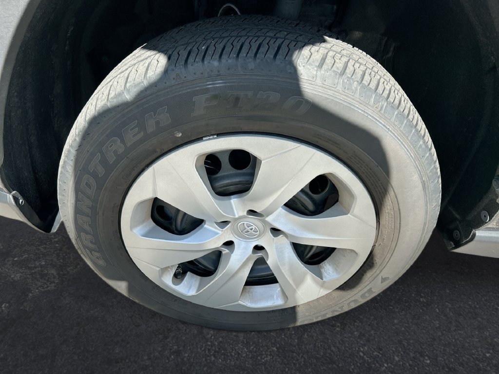 Certified 2023 Toyota RAV4 LE FWD image 10
