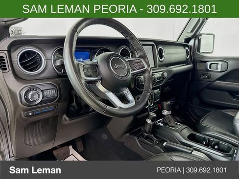 Used 2022 Jeep Wrangler Unlimited Sahara w/ Cold Weather Group image 9