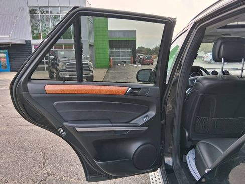 Used 2009 Mercedes-Benz ML 350 4MATIC image 16