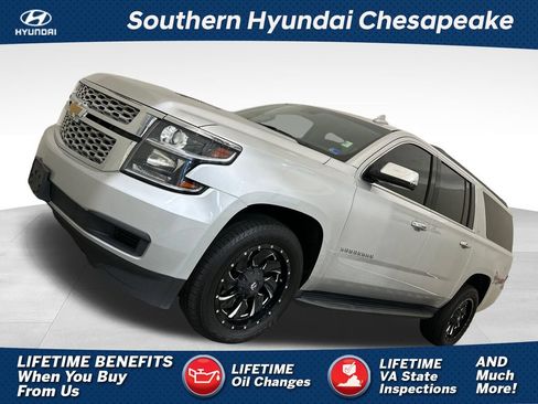 Used 2020 Chevrolet Suburban LT AWD/4WD image 1