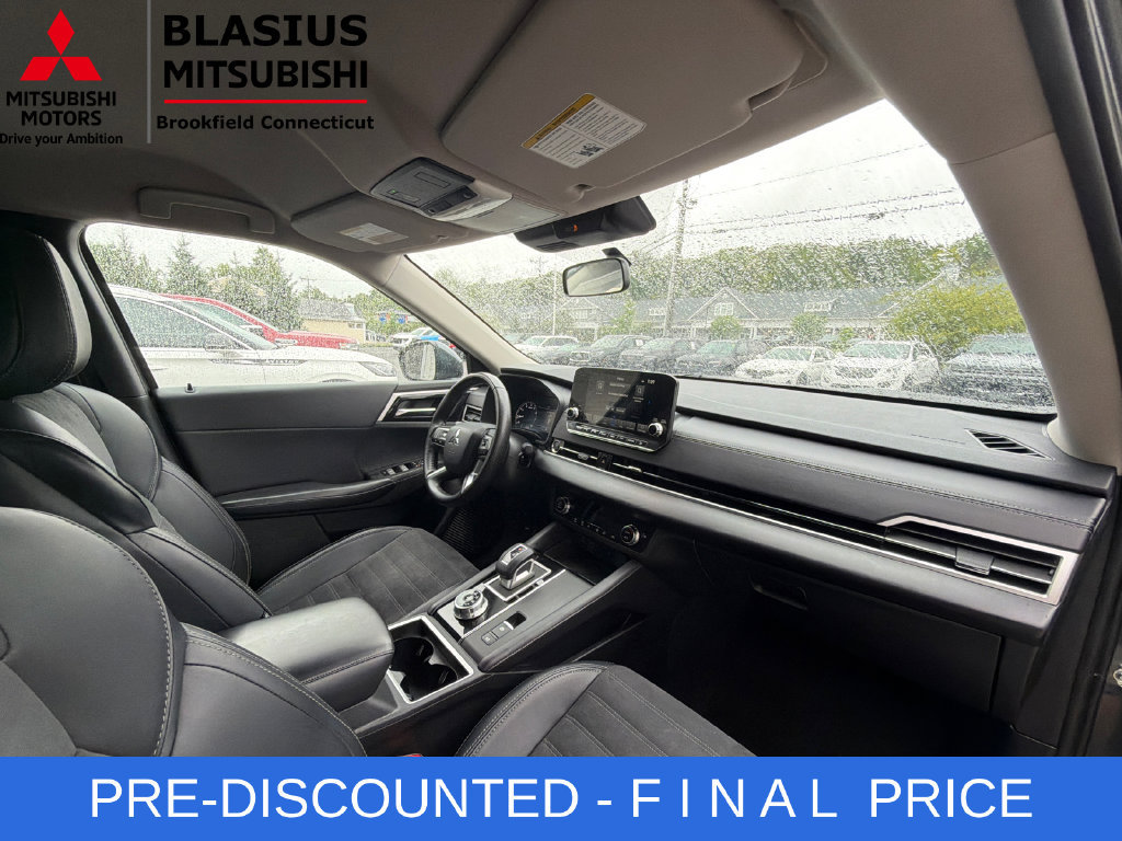 Used 2024 Mitsubishi Outlander SE FWD image 55