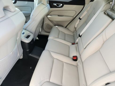 New 2026 Volvo XC60 T8 Ultra w/ Protection Package Premier AWD/4WD image 19