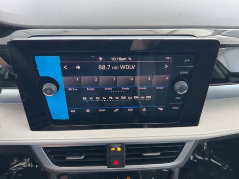 New 2026 Volkswagen Taos SE image 22