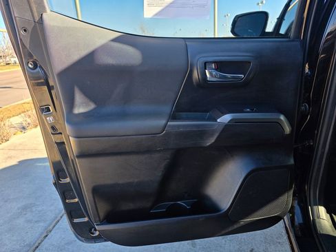 Used 2019 Toyota Tacoma TRD Pro image 24