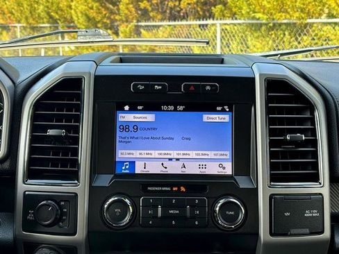 Used 2019 Ford F150 Lariat image 24