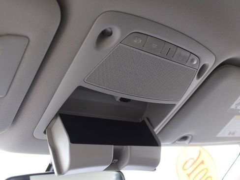 Used 2016 Nissan Rogue SV image 40