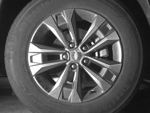 Used 2025 Chevrolet Equinox LT image 13