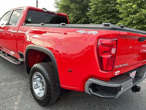 Used 2021 Chevrolet Silverado 3500 LTZ w/ LTZ Plus Package AWD/4WD image 11