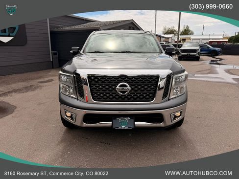Used 2017 Nissan Titan SV AWD/4WD image 3