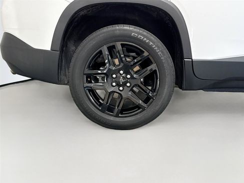 Used 2021 Chevrolet Traverse LT FWD image 20