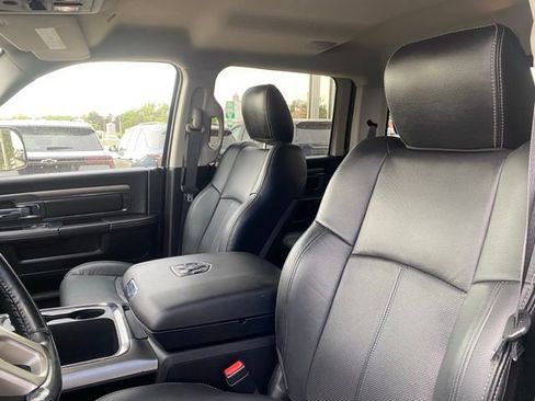 Used 2018 RAM 2500 Laramie w/ Sport Appearance Group AWD/4WD image 12