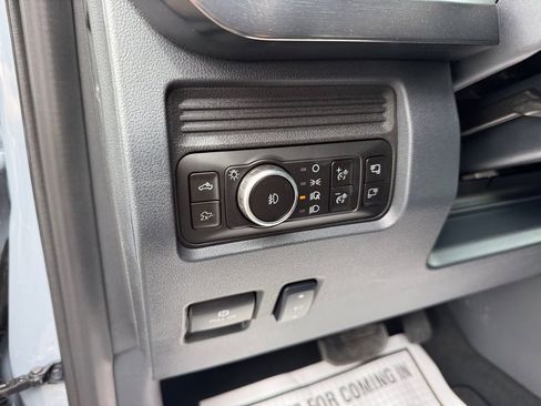 New 2026 Ford F250 Lariat w/ Black Appearance Package AWD/4WD image 32
