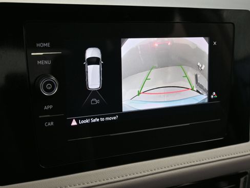 Used 2025 Volkswagen Taos S FWD image 17