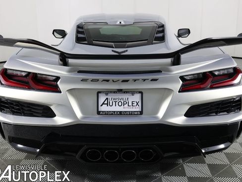 Used 2024 Chevrolet Corvette Z06 RWD image 6