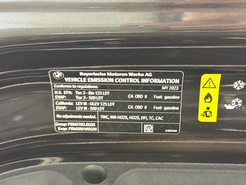 Used 2023 BMW X6 xDrive40i w/ Premium Package image 17