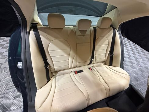 Used 2019 Mercedes-Benz C 300 C 300 image 18