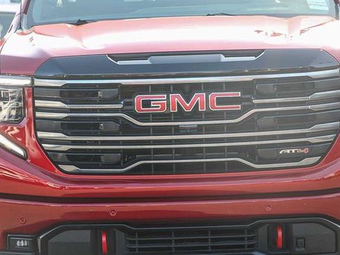 Used 2025 GMC Sierra 1500 AT4 w/ AT4 Premium Package image 7