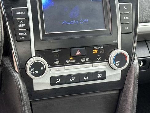 Used 2012 Toyota Camry SE image 20