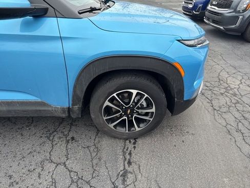 Used 2025 Chevrolet TrailBlazer LT w/ LT Cold Weather Package image 13