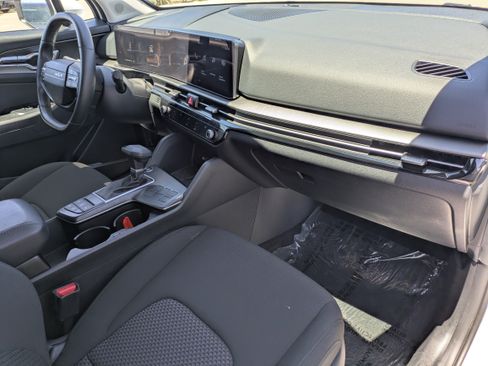 Certified 2026 Kia Sportage LX FWD image 13
