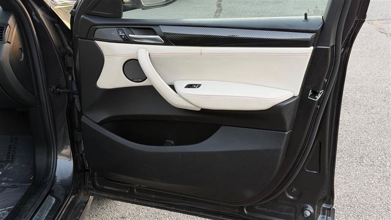 Used 2018 BMW X4 M40i AWD/4WD image 34