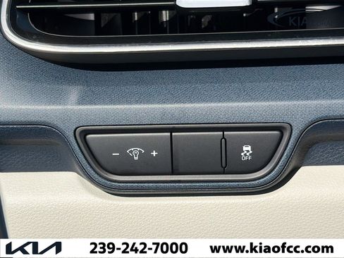 New 2026 Kia Carnival SX image 35