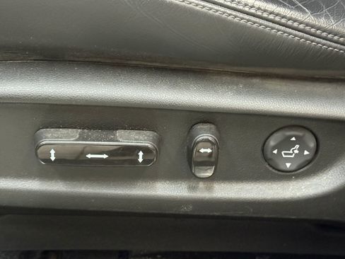 Used 2014 Acura RLX w/ Technology Package FWD image 26