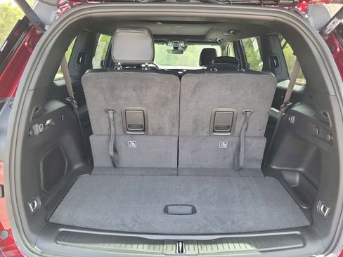 New 2026 Jeep Grand Cherokee L Limited RWD image 21