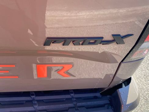 Used 2024 Nissan Frontier Pro-X w/ Pro Convenience Package RWD image 14
