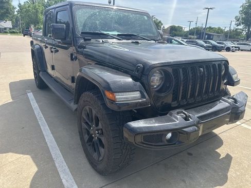 Used 2021 Jeep Gladiator Overland AWD/4WD image 4