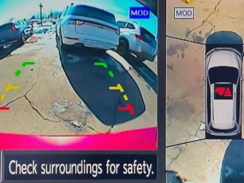 Used 2020 Nissan Pathfinder SL image 21