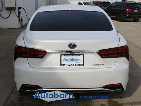 Used 2021 Lexus LS 500h RWD image 5