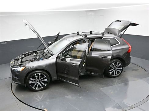 Used 2023 Volvo XC60 B5 Ultimate w/ Protection Package Premier image 52