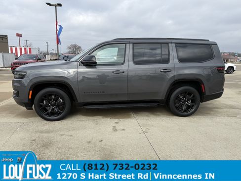 Used 2023 Jeep Wagoneer Series II image 4